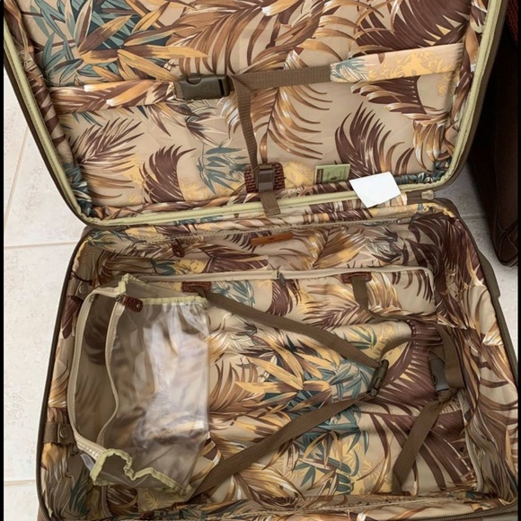 tommy bahama luggage